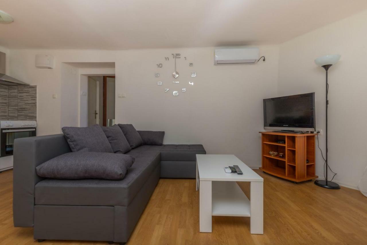 App Cor2 Apartman Selce Kültér fotó