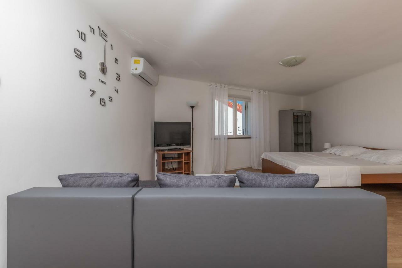 App Cor2 Apartman Selce Kültér fotó